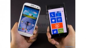 Samsung-Galaxy-S-III-vs-Nokia-Lumia-900-10