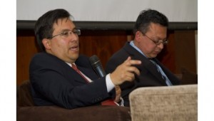 Hugo Carrión, Director, Imaginar y Luis Cabrera, Analisis de Gestion de financiera, CNT