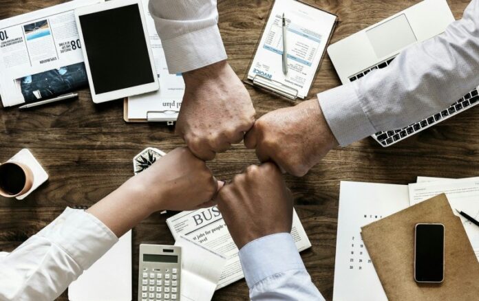 Millicom invertirá $700 millones en El Salvador, Guatemala y Honduras