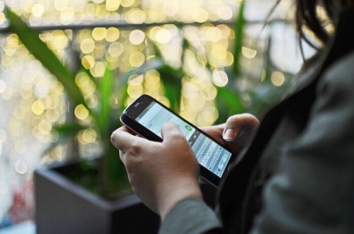 La telefonía celular representa un 45% de la facturación total del sector de telecomunicaciones