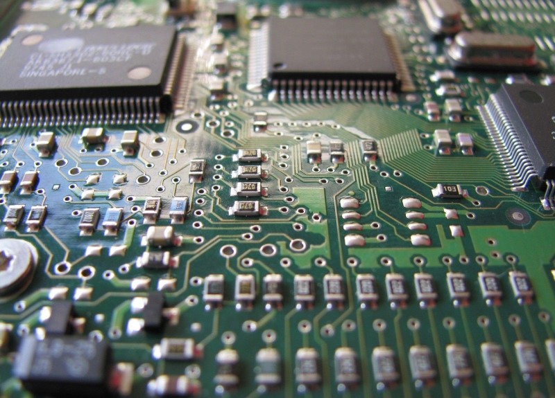Crecimiento de ingresos de semiconductores se reducirá al 7 % en 2022